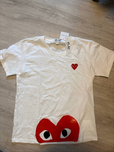 Play t shirt str L