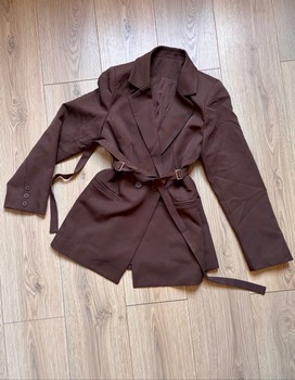 Brand New Chocolate Brown Belted Blazer with Shoulder Pads – Size XS