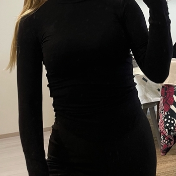 Gina Tricot poolopaita