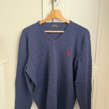 Ralph Lauren | M | Navy v-neck villapaita