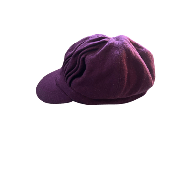 Violetti lakimallinen lippalakki
