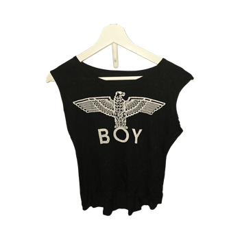 Black sleeveless graphic t-shirt