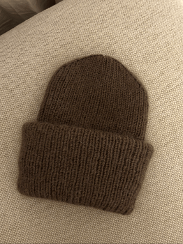 Ruskea beanie