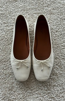 Vagabond valkoiset ballerinat