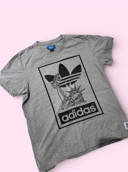 Grey graphic t-shirt