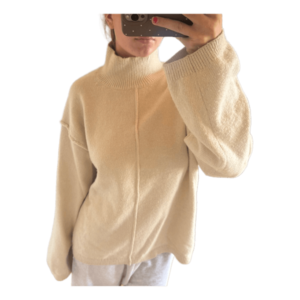 Beige striktrøje med rullekrave