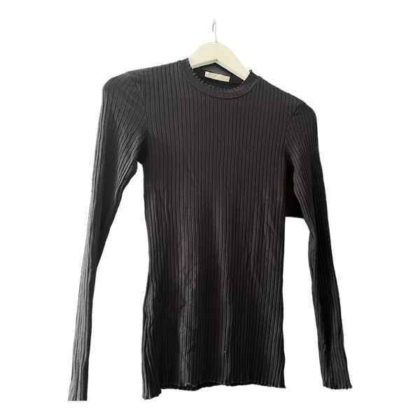 Black ribbed long-sleeve top