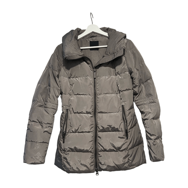 Sand coat