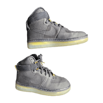 Nike sports shoes