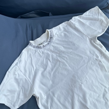 Acne studios valkoinen t-paita