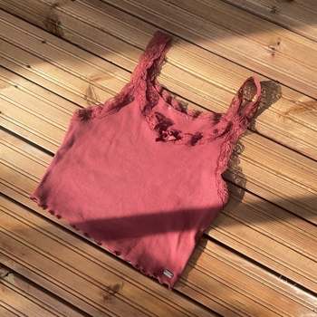 Lace cropped tank