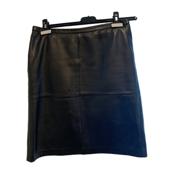 Global essentials skirt