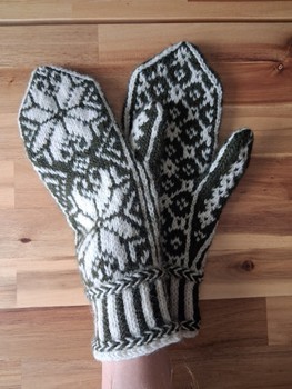 Vihreät lapaset, koko ~9.5