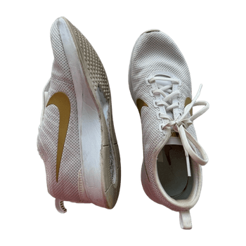 Nike sports shoes
