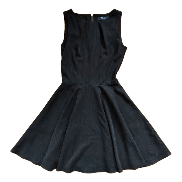 Black sleeveless dress