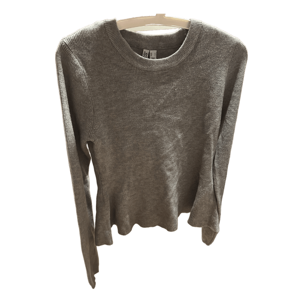 Grey ribbed knit jumper