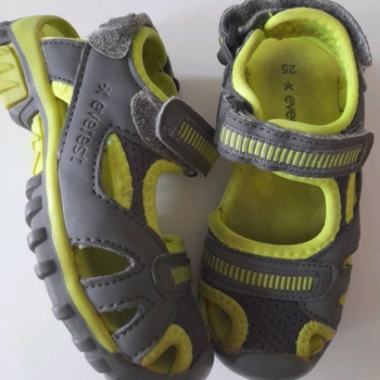 Everest kids' shoes