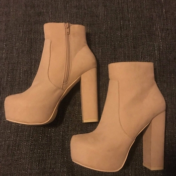 Nly boots