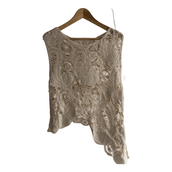 Hvid/ Beige hæklet ærmeløs top