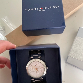 Tommy hilfiger watch