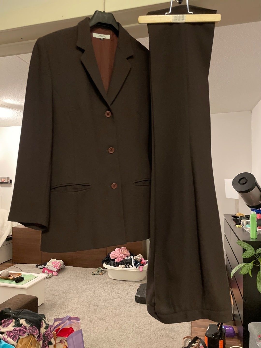 Attention blazer