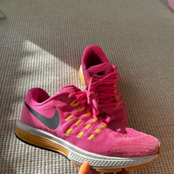 Nike sports shoes
