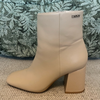 DKNY Nilkkurit