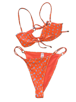 Oranssit bikinit