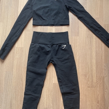Black seamless active set - Gymshark