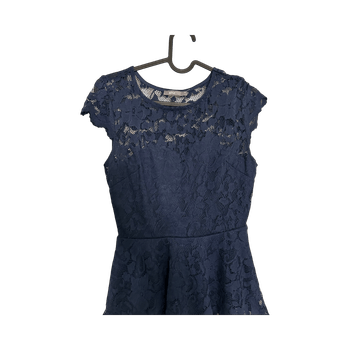 sininen peplum tyylinen paita