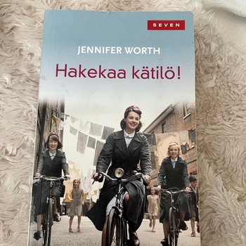 Hakekaa kätilö! kirja
