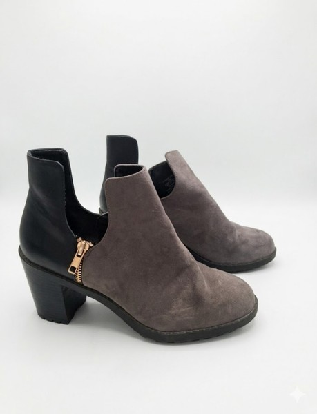 Zara Trafaluc grey ankle boots