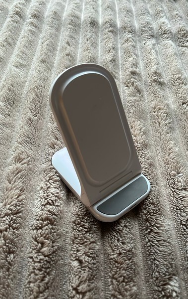 White wireless charging stand