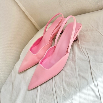 Vaaleanpunaiset slingback-korkokengät