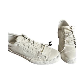 White leather casual sneakers