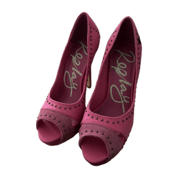 Replay heels