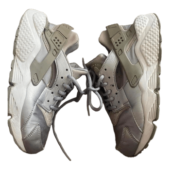 Nike Air Huarache lenkkarit 37,5. Pohjalliset 23,5cm