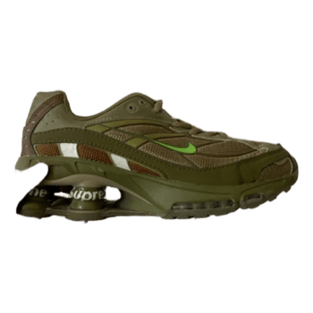 Supreme Nike Shox