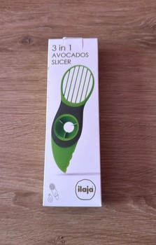3 in 1 avocado slicer