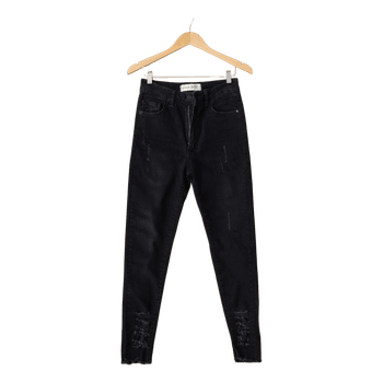 Black distressed skinny jeans