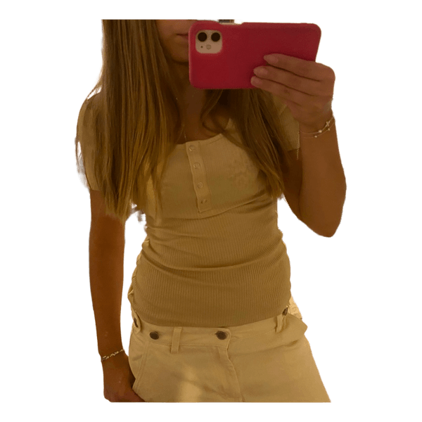 Beige ribstrikket t-shirt