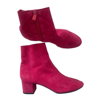 Others and stories boots