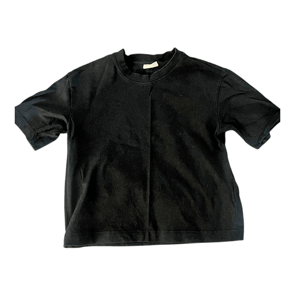 Black basic t-shirt