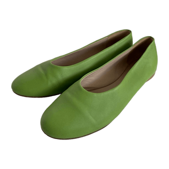 Green ballerinas
