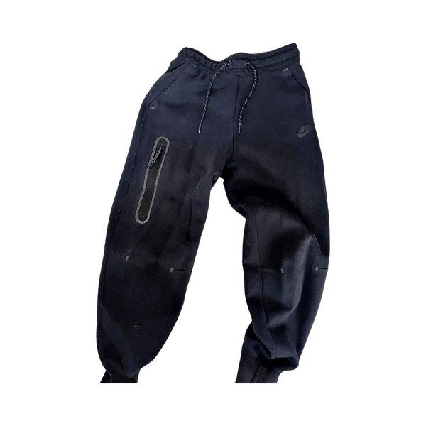 Black joggers