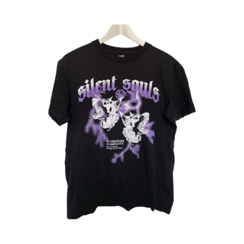 Musta printti t-paita