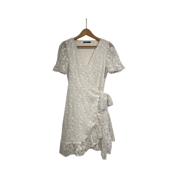 Gina tricot valkoinen mekko