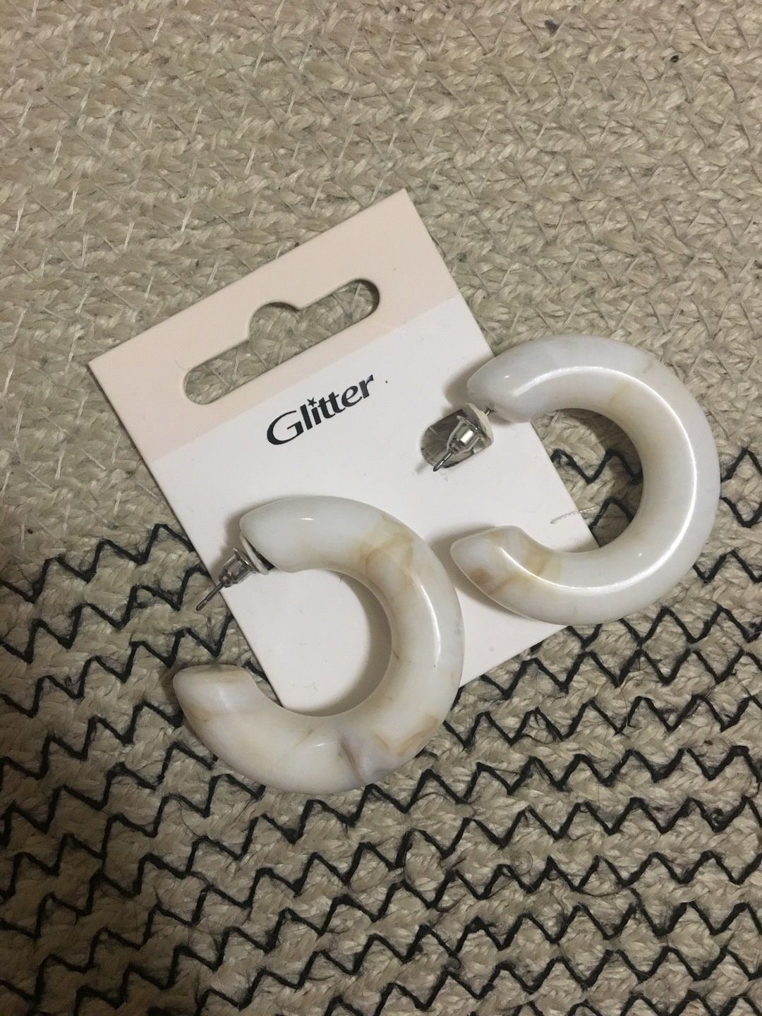 Glitter jewelry