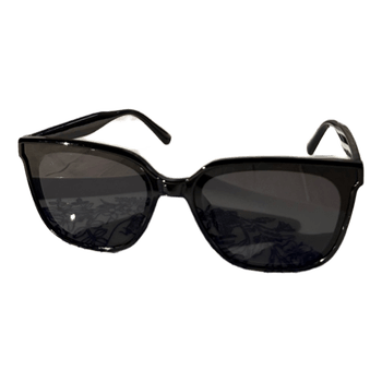 Black sunglasses