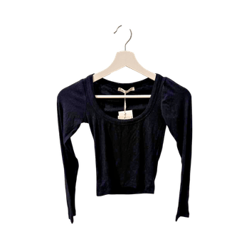 Musta pitkähihainen crop-top